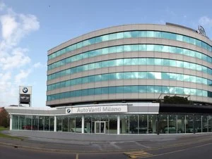 AutoVanti Milano Showroom - Concessionaria BMW e MINI