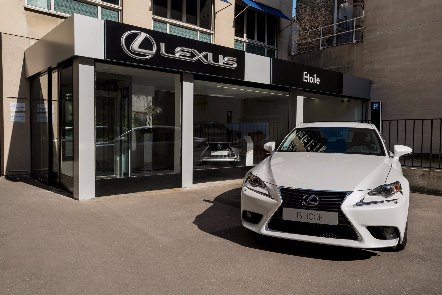 Lexus Brunel